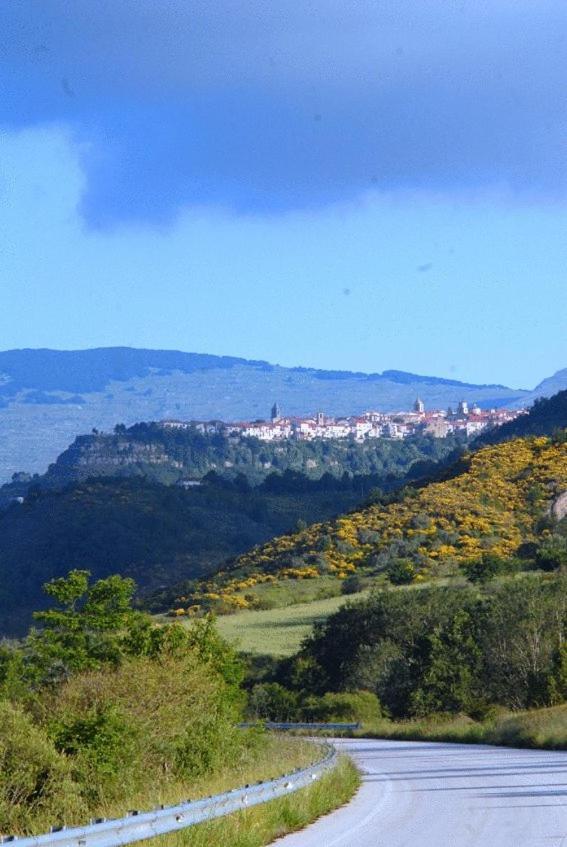 Borgo San Pietro Bed & Breakfast Agnone Exterior photo