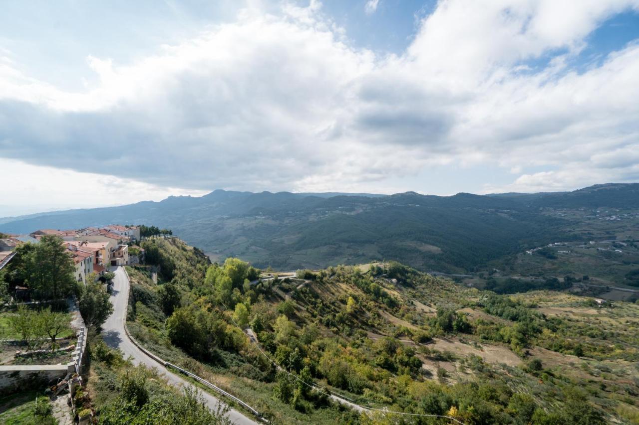 Borgo San Pietro Bed & Breakfast Agnone Exterior photo
